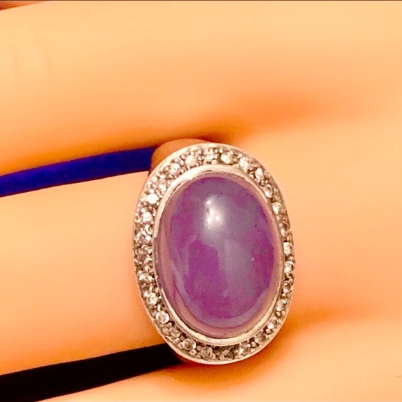 Beautiful Woman Beautiful Jewelry Blue Chalcedony Oval Cabochon Stone Ring - Picture 3 of 16